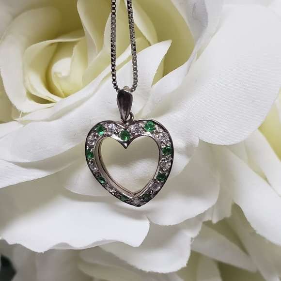 Heart Shape Pendant Necklace in 925 Silver - Picture 2 of 4